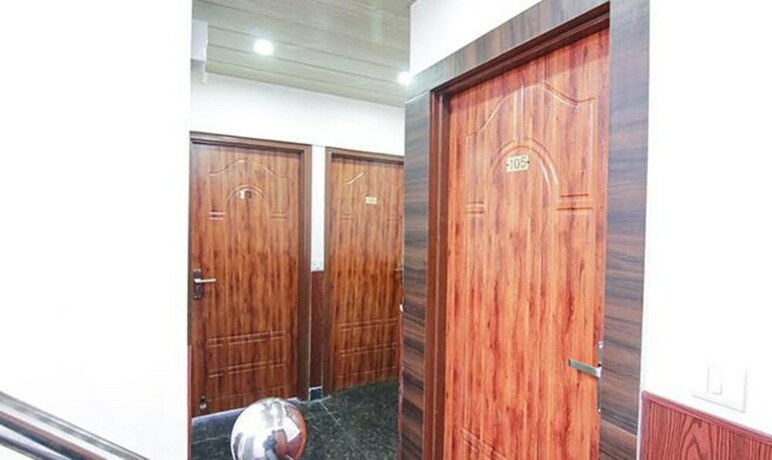 Imagen general del Hotel Fabexpress Kalsia Home Stay. Foto 17