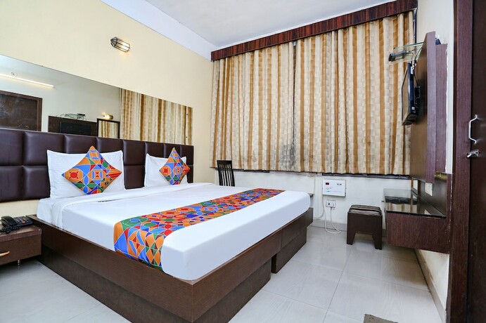 Imagen de la habitación del Hotel Fabexpress Kanha Classic. Foto 19