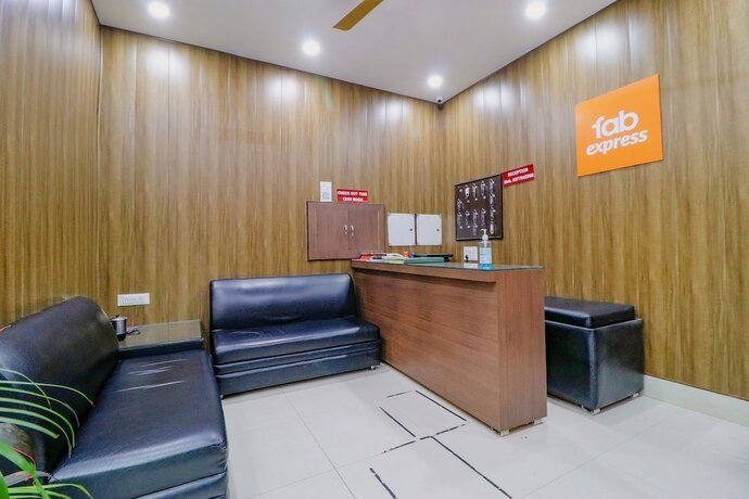 Imagen general del Hotel Fabexpress Kartikey Inn. Foto 10