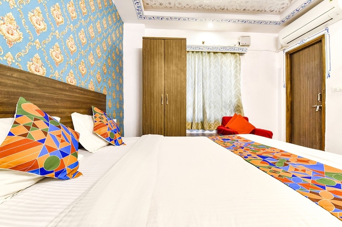 Imagen de la habitación del Hotel Fabexpress King Mansion. Foto 10