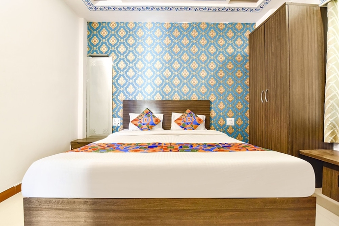 Imagen de la habitación del Hotel Fabexpress King Mansion. Foto 11