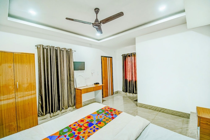 Imagen de la habitación del Hotel Fabexpress Lakhi. Foto 7