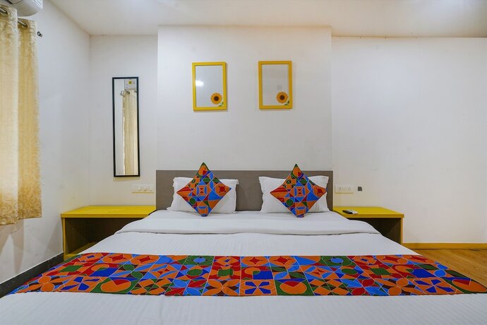 Imagen general del Hotel Fabexpress Luxury Inn. Foto 10