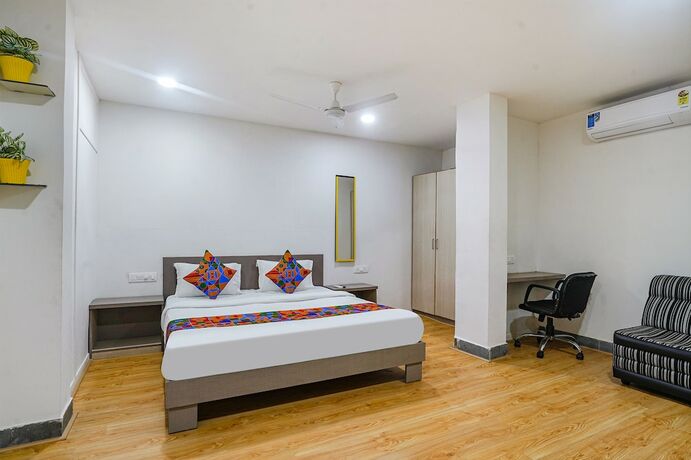Imagen general del Hotel Fabexpress Luxury Inn. Foto 13