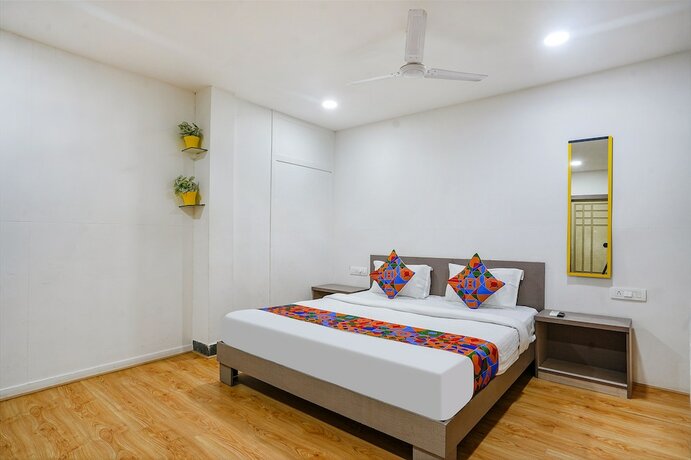 Imagen general del Hotel Fabexpress Luxury Inn. Foto 18