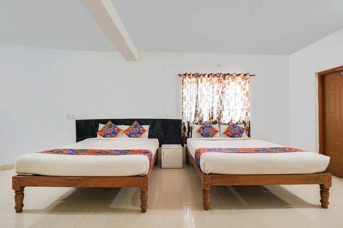 Imagen de la habitación del Hotel Fabexpress Misty Green. Foto 18