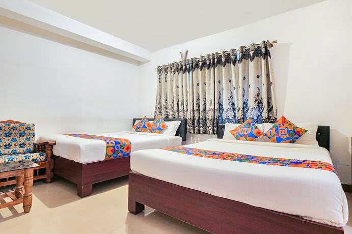 Imagen de la habitación del Hotel Fabexpress Misty Green. Foto 19