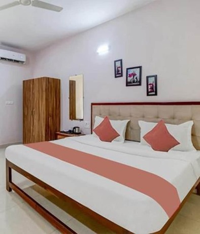 Imagen general del Hotel Fabexpress Morjim Paradise. Foto 4