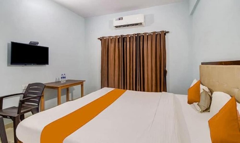 Imagen general del Hotel Fabexpress Morjim Paradise. Foto 17