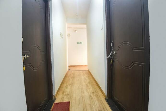 Imagen general del Hotel Fabexpress Morjim Sea Waves. Foto 4