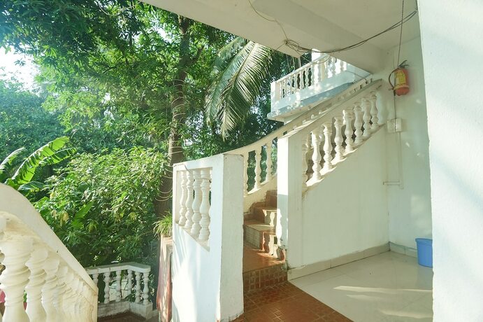 Imagen general del Hotel Fabexpress Morjim Sea Waves. Foto 6