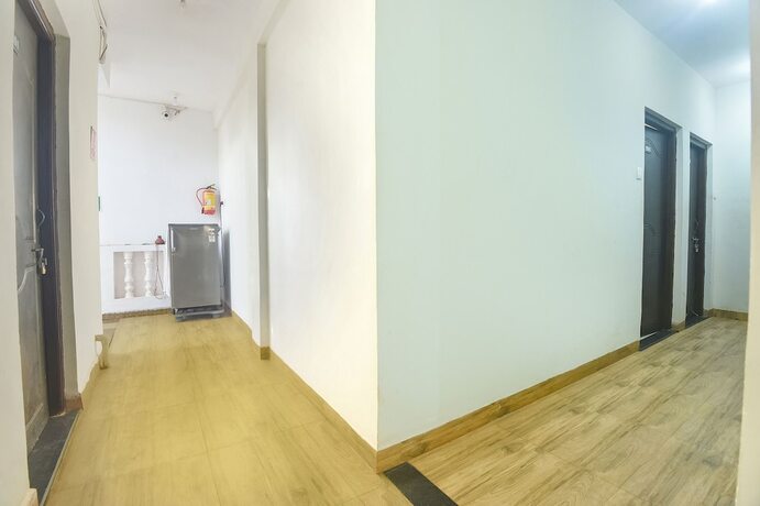 Imagen general del Hotel Fabexpress Morjim Sea Waves. Foto 8