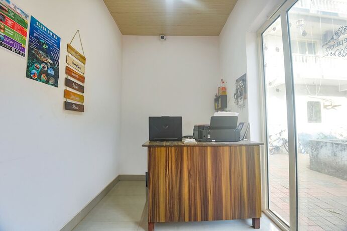 Imagen general del Hotel Fabexpress Morjim Sea Waves. Foto 13