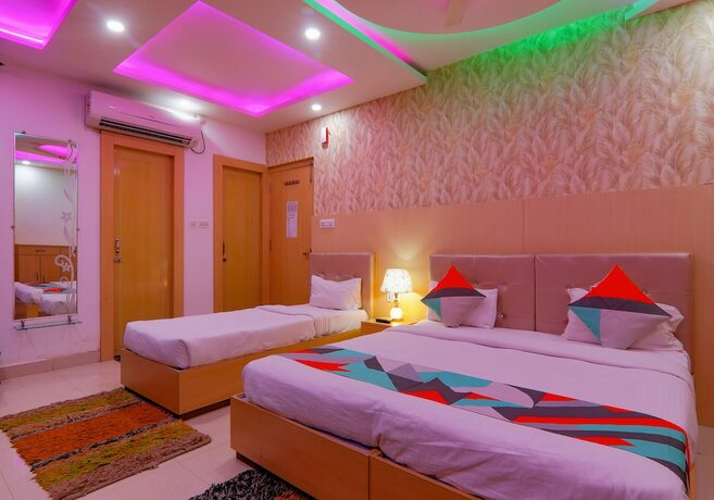 Imagen de la habitación del Hotel Fabexpress Moti Mahal. Foto 17