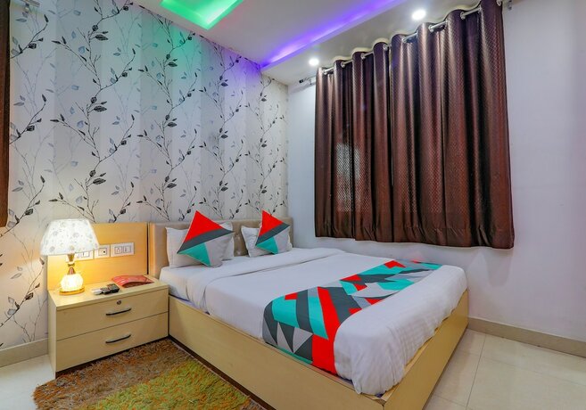 Imagen de la habitación del Hotel Fabexpress Moti Mahal. Foto 20