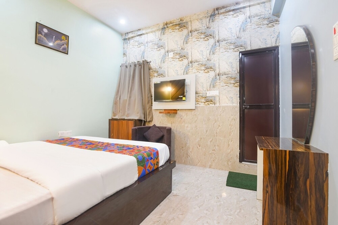 Imagen de la habitación del Hotel Fabexpress Mu Club. Foto 6