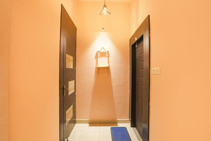 Imagen general del Hotel Fabexpress Namaste Kashi. Foto 1