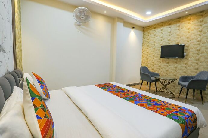 Imagen general del Hotel Fabexpress Namaste Kashi. Foto 2