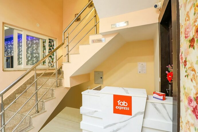 Imagen general del Hotel Fabexpress Namaste Kashi. Foto 6
