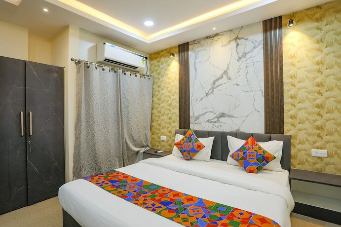 Imagen de la habitación del Hotel Fabexpress Namaste Kashi. Foto 15