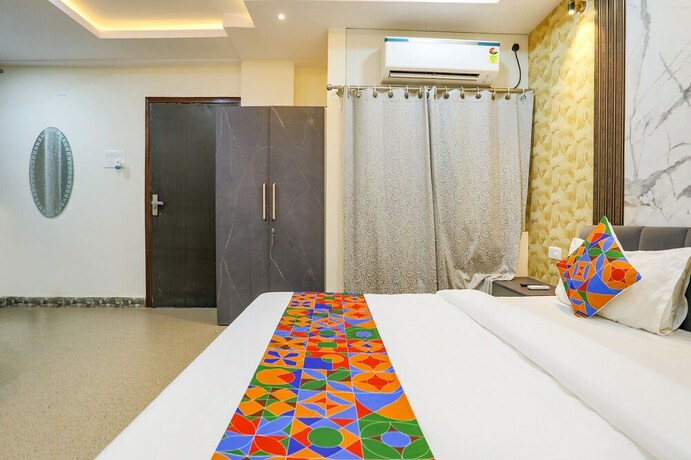 Imagen general del Hotel Fabexpress Namaste Kashi. Foto 12