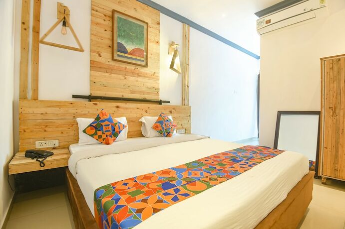 Imagen general del Hotel Fabexpress Niyati Relax Inn. Foto 15