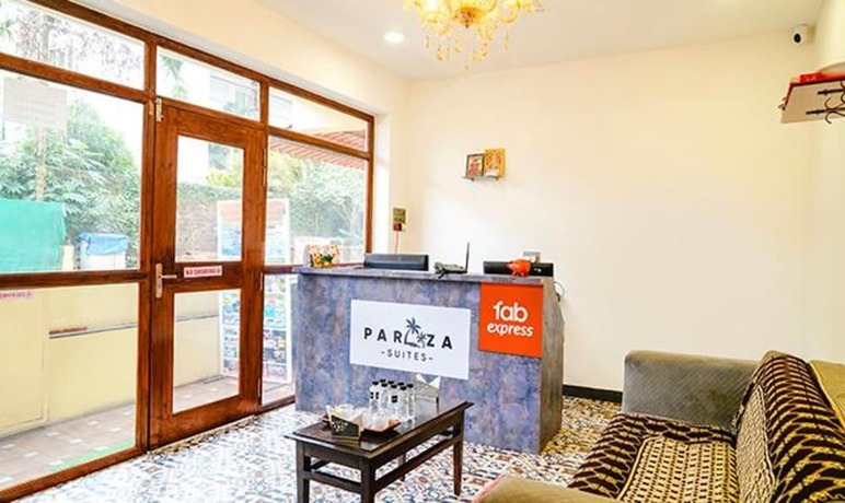 Imagen general del Hotel Fabexpress Paroza Suites. Foto 12