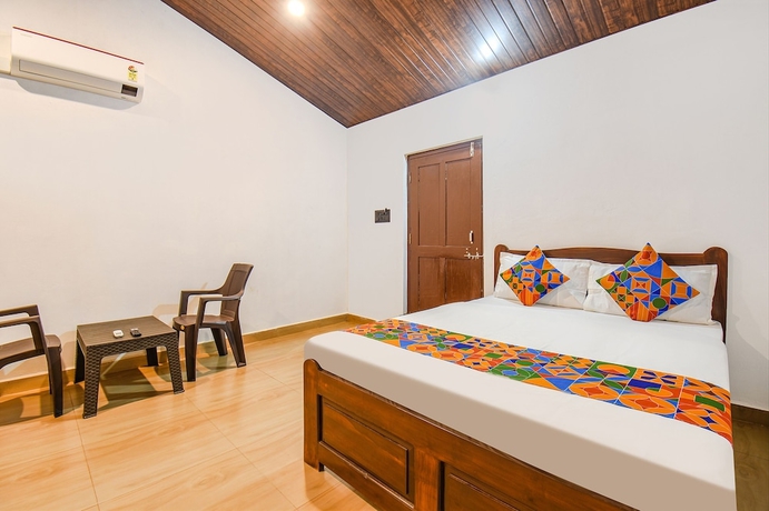 Imagen de la habitación del Hotel Fabexpress Peacock Suites. Foto 10