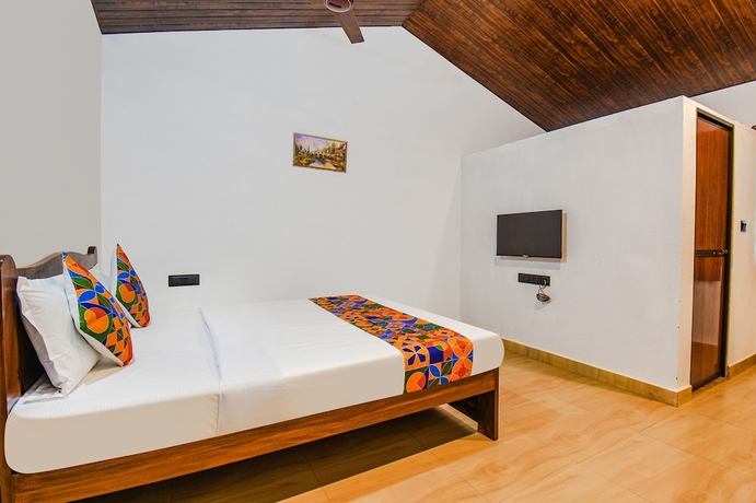 Imagen de la habitación del Hotel Fabexpress Peacock Suites. Foto 11