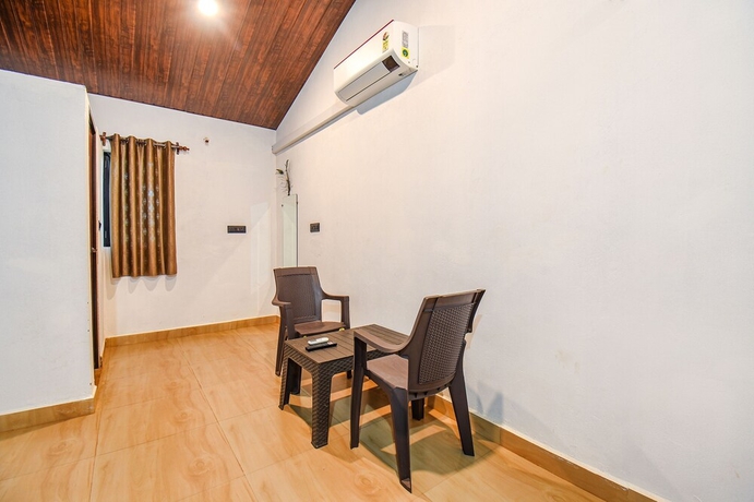 Imagen de la habitación del Hotel Fabexpress Peacock Suites. Foto 12
