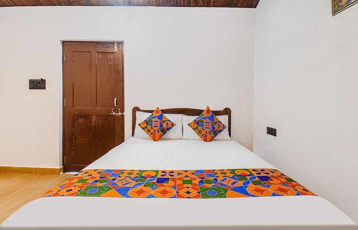 Imagen de la habitación del Hotel Fabexpress Peacock Suites. Foto 13