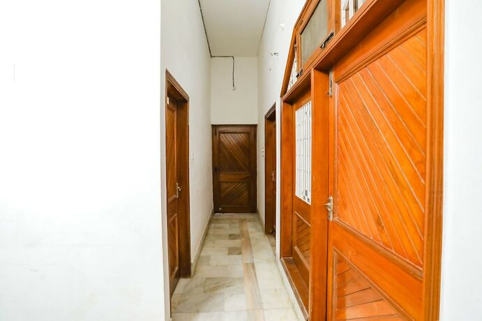 Imagen general del Hotel Fabexpress Prashansa Palace. Foto 10