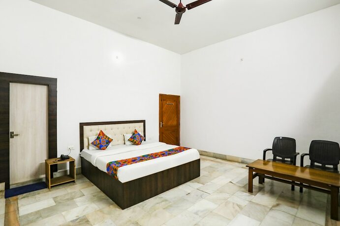 Imagen de la habitación del Hotel Fabexpress Prashansa Palace. Foto 20