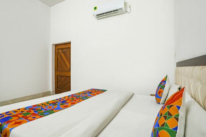 Imagen general del Hotel Fabexpress Prashansa Palace. Foto 14