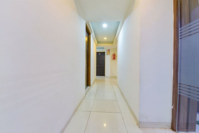 Imagen general del Hotel Fabexpress Radhe Residency. Foto 4