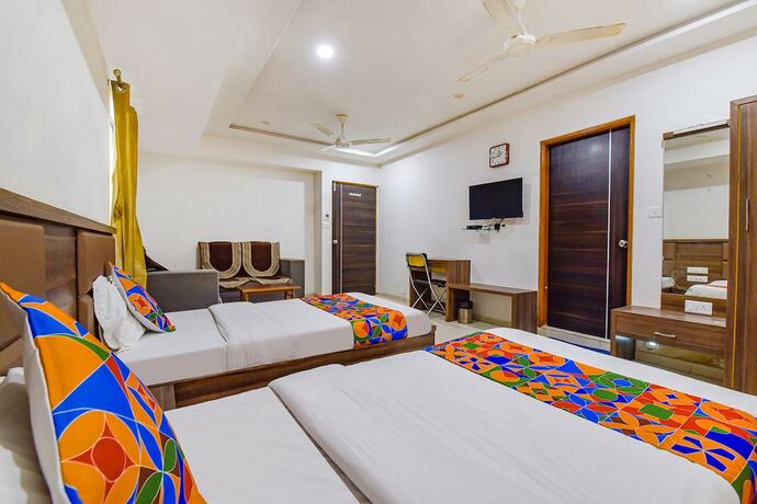 Imagen general del Hotel Fabexpress Radhe Residency. Foto 11