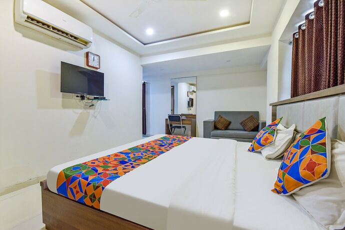 Imagen general del Hotel Fabexpress Radhe Residency. Foto 12