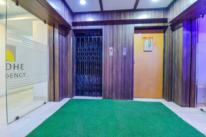 Imagen general del Hotel Fabexpress Radhe Residency. Foto 15