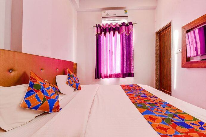 Imagen general del Hotel Fabexpress Raj Palace. Foto 4
