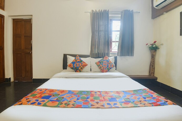 Imagen general del Hotel Fabexpress Royal Baga Residency. Foto 7