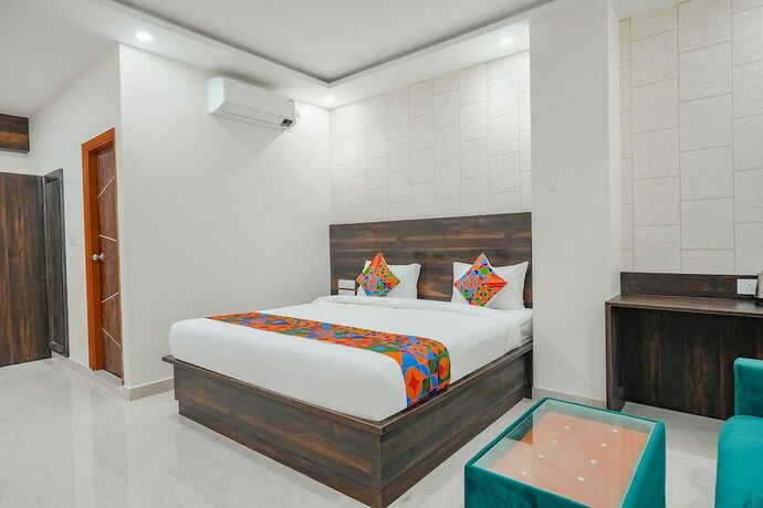 Imagen de la habitación del Hotel Fabexpress Royal Inn. Foto 19