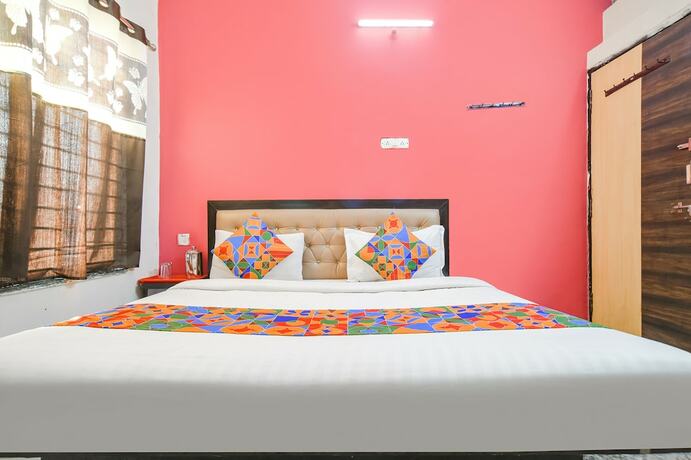 Imagen general del Hotel Fabexpress Royal Palace Inn. Foto 1