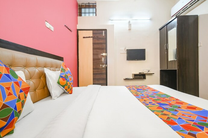 Imagen general del Hotel Fabexpress Royal Palace Inn. Foto 6