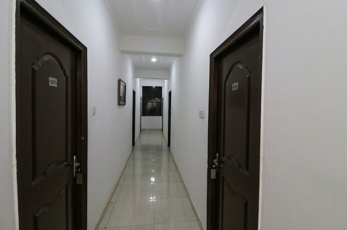 Imagen general del Hotel Fabexpress Royal Stays. Foto 2
