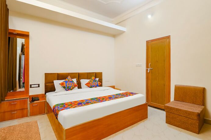 Imagen general del Hotel Fabexpress Royal Villas. Foto 1