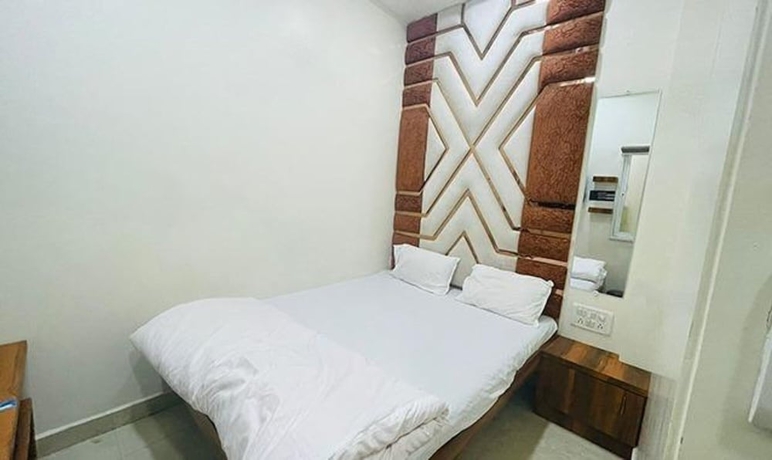 Imagen de la habitación del Hotel Fabexpress Rudraksh Palace. Foto 6