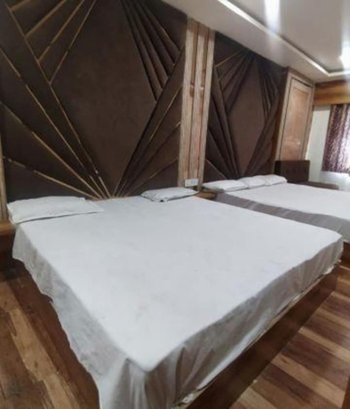 Imagen de la habitación del Hotel Fabexpress Rudraksh Palace. Foto 8