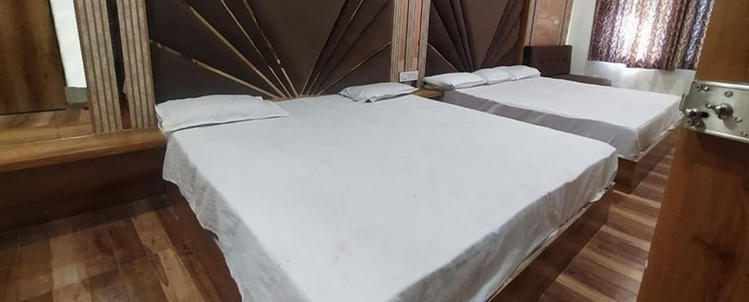 Imagen de la habitación del Hotel Fabexpress Rudraksh Palace. Foto 10