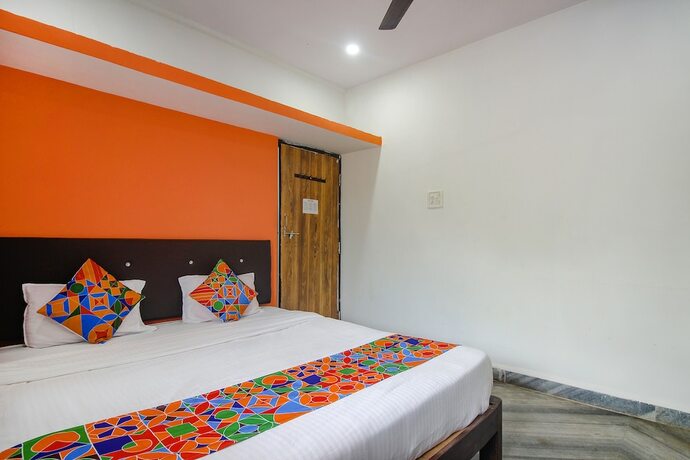 Imagen de la habitación del Hotel Fabexpress Saimax. Foto 19