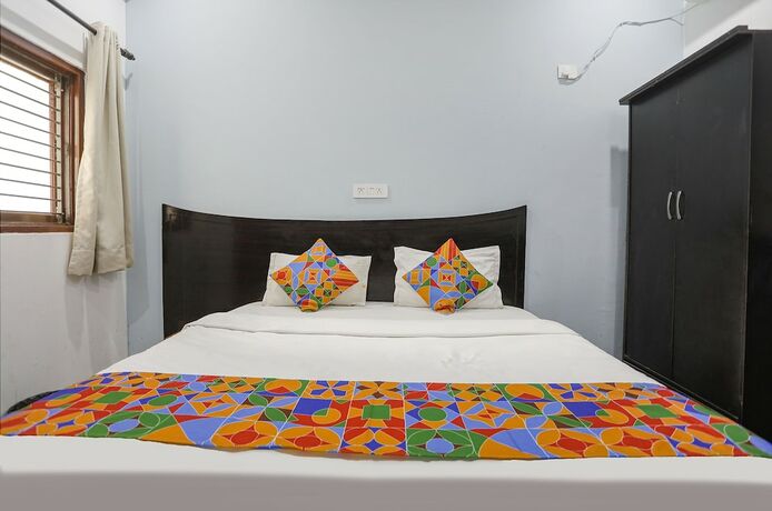 Imagen de la habitación del Hotel Fabexpress Samira Residency. Foto 19